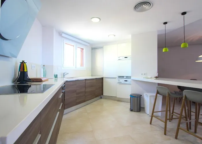 Апартаменты Brisas Del Mar. Edificio Cofisa Хавеа