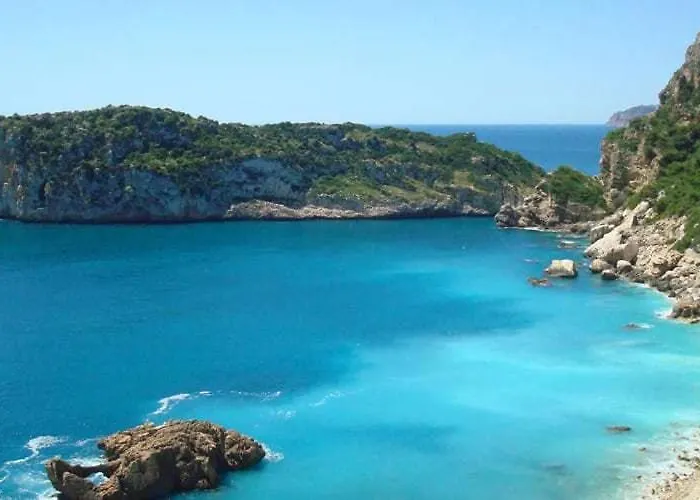 Brisas Del Mar. Edificio Cofisa *